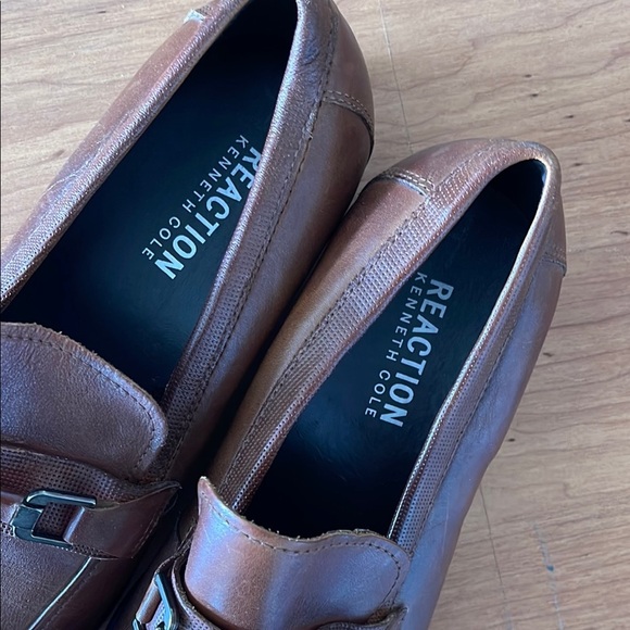 Kenneth Cole Men's Brown Loafers size 9 - Picture 2 of 5